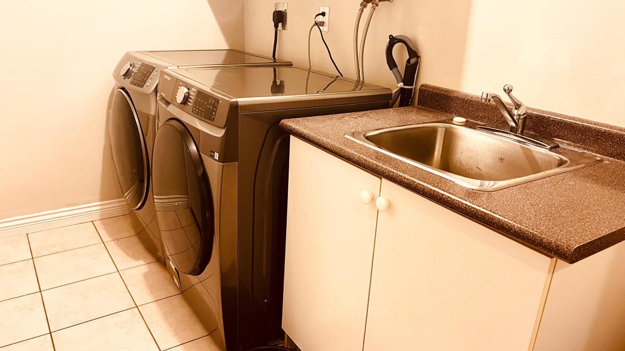 Coze Home In Vancouver Near Yvr 外观 照片
